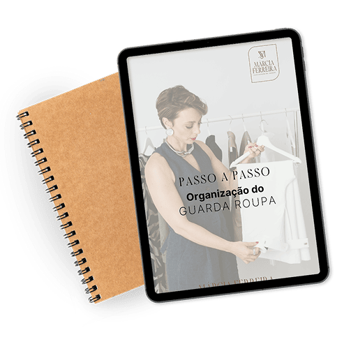 Um ebook da Márcia Ferreira- Consultora de Imagem, que ajuda a organizar o meu guarda-roupa e encontra o seu estilo com confiança